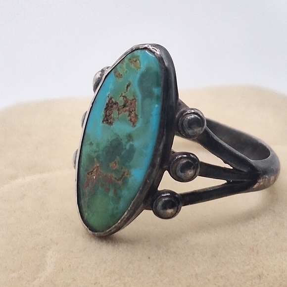 Blue-green Navajo-Style Natural Turquoise Sterling Hand-made Ring Sz 8.5 - Picture 5 of 11